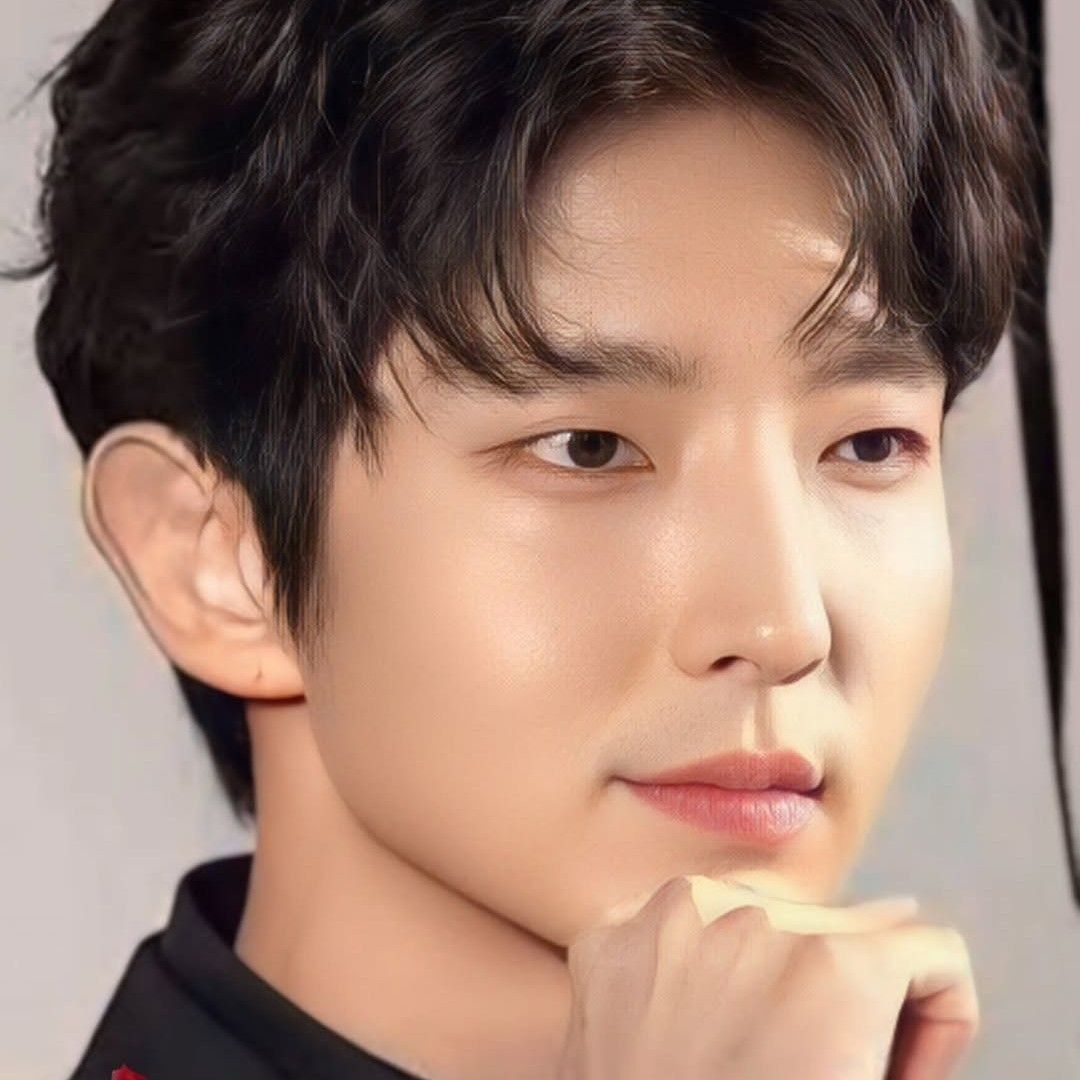 Foto terbaru dari Lee Joongi