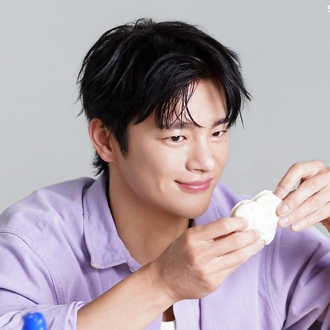 Latest photo of Seo Inguk