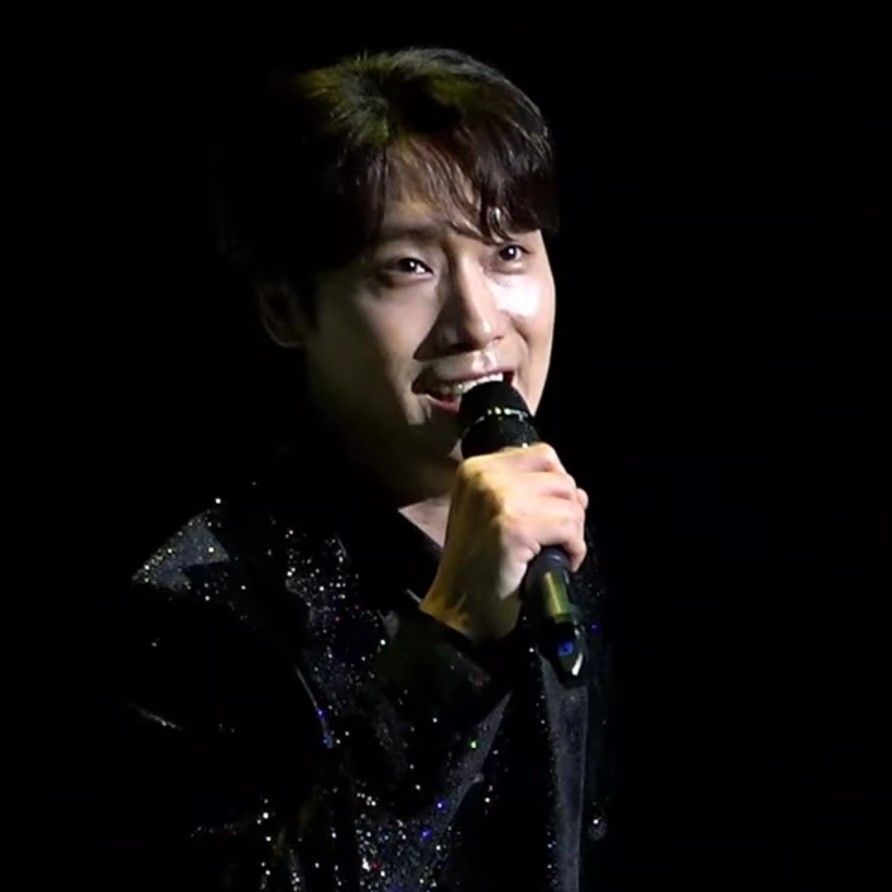 Recent activity shot of Choi Woojin