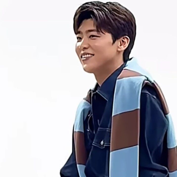 A moment captured by a fan of Park Jihyeon