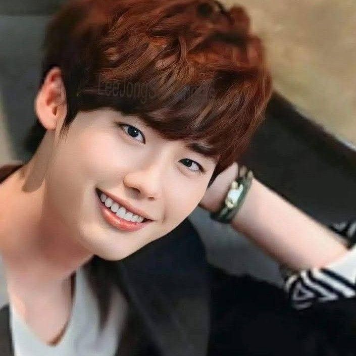 Recent activity shot of Lee Jongsuk