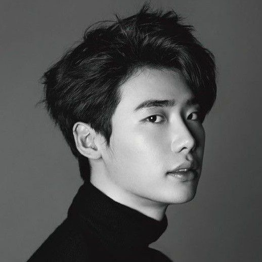 A moment captured by a fan of Lee Jongsuk