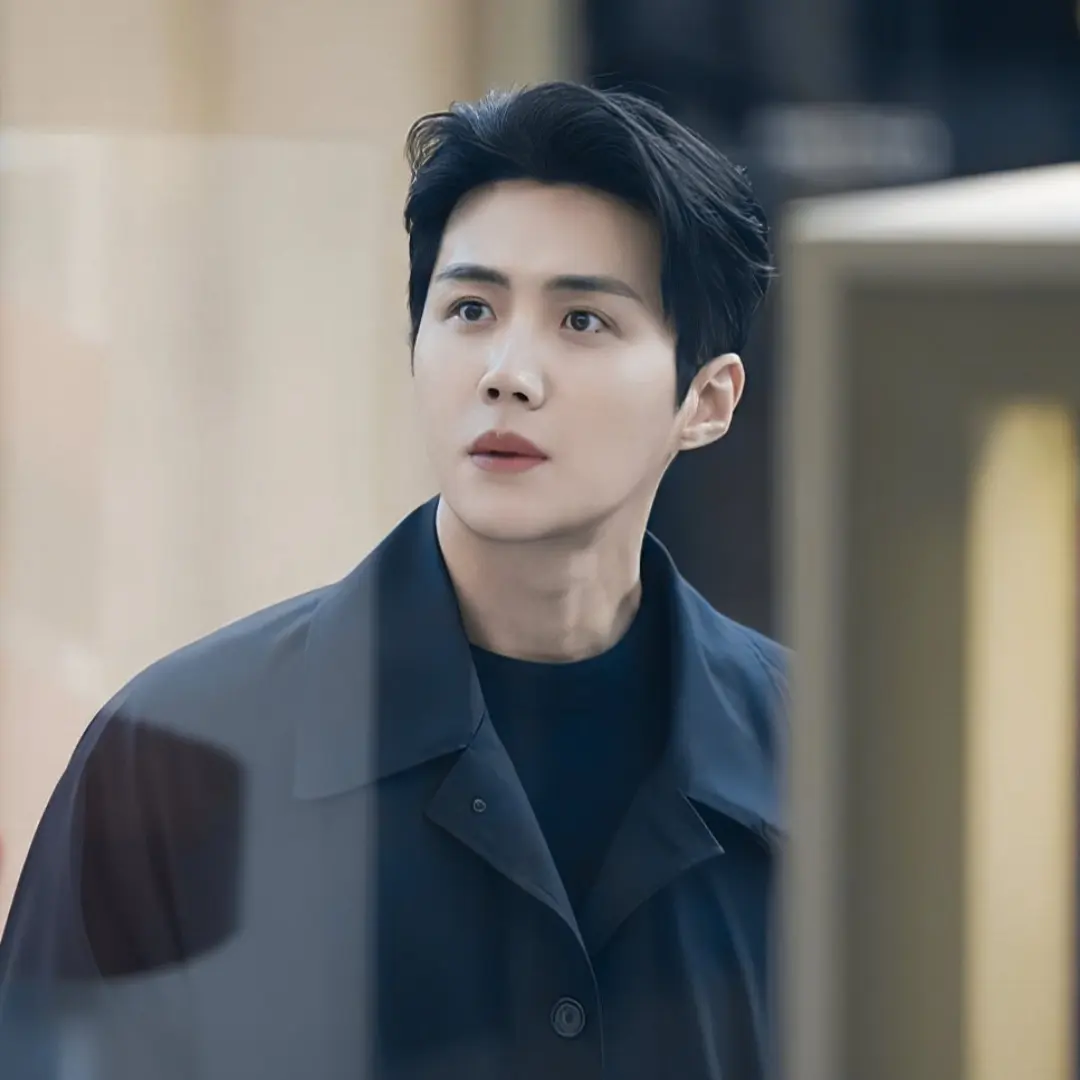 Behind-the-scenes cut of Kim Seonho