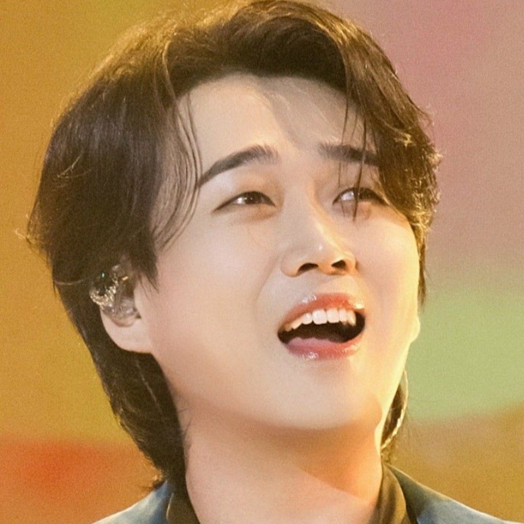 Behind-the-scenes cut of Hwang Youngwoong