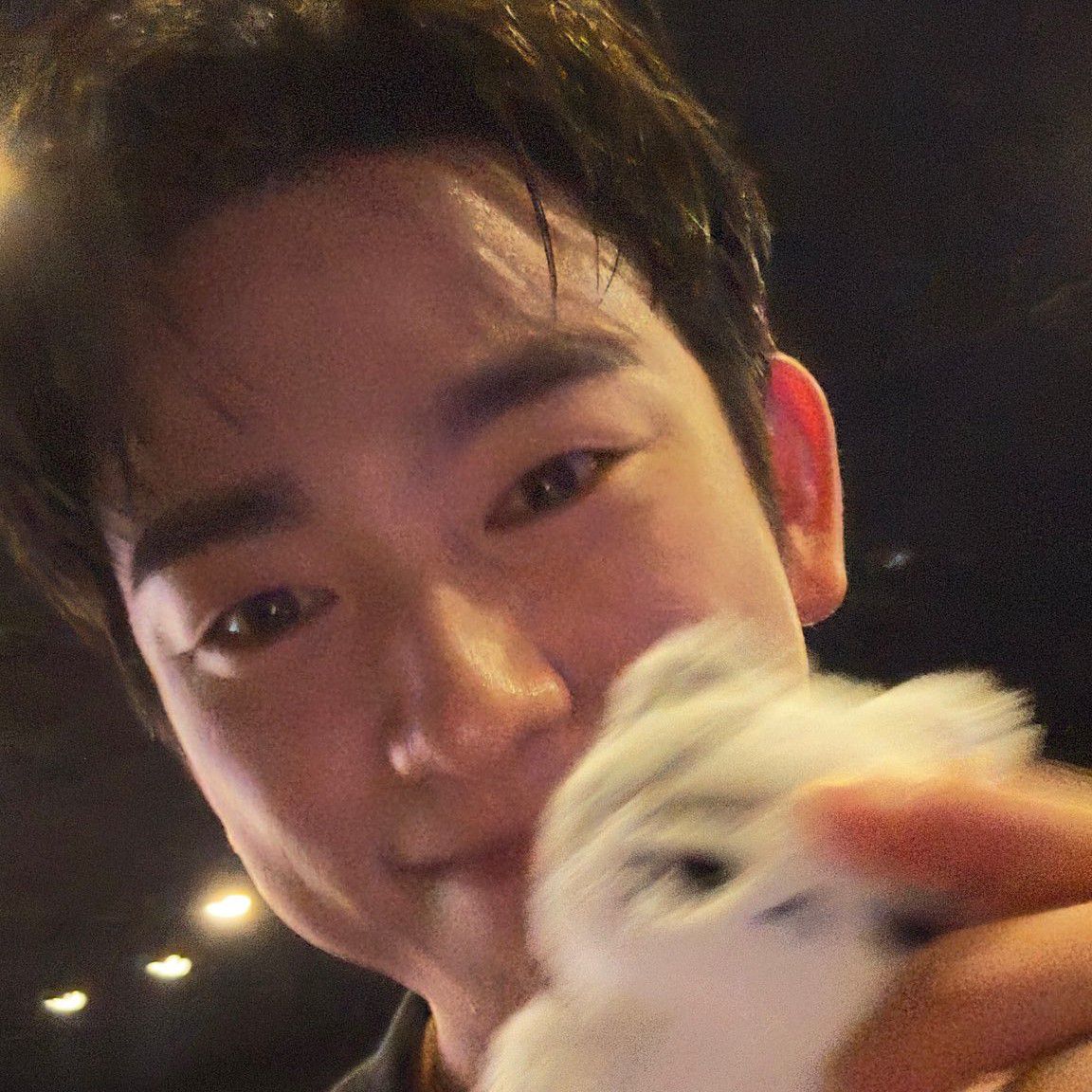 Latest photo of Park Jinyoung