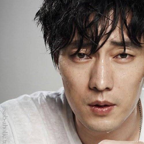 Behind-the-scenes cut of So Jisub