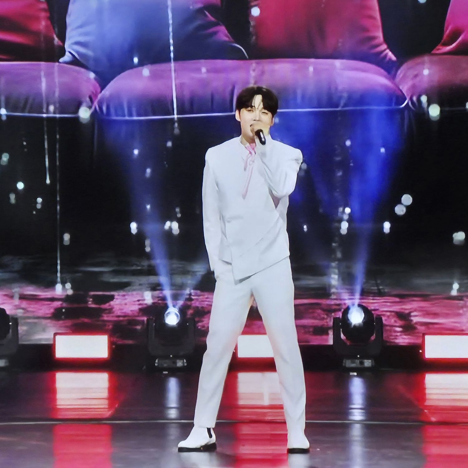 粉絲拍下的朴瑞鎮瞬間