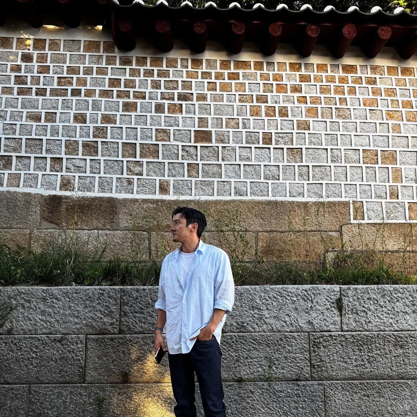 Recent activity shot of Choi Siwon