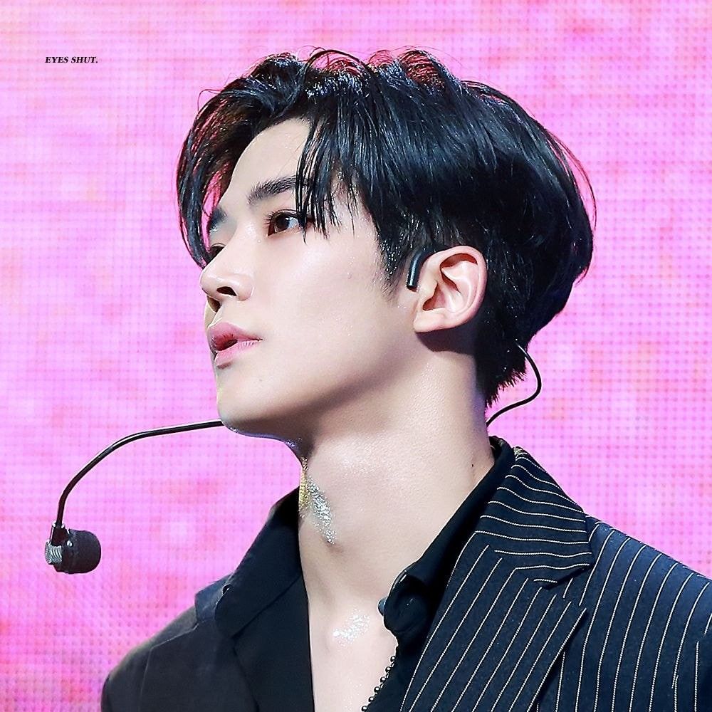 Foto kegiatan terbaru dari Rowoon