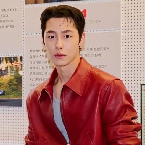 Recent activity shot of Lee Jaewook