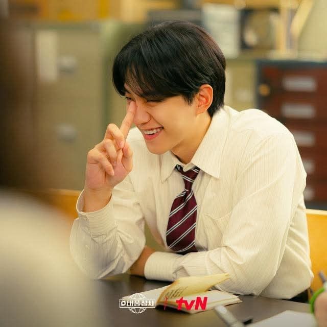 Cuplikan di balik layar dari Lee Junho