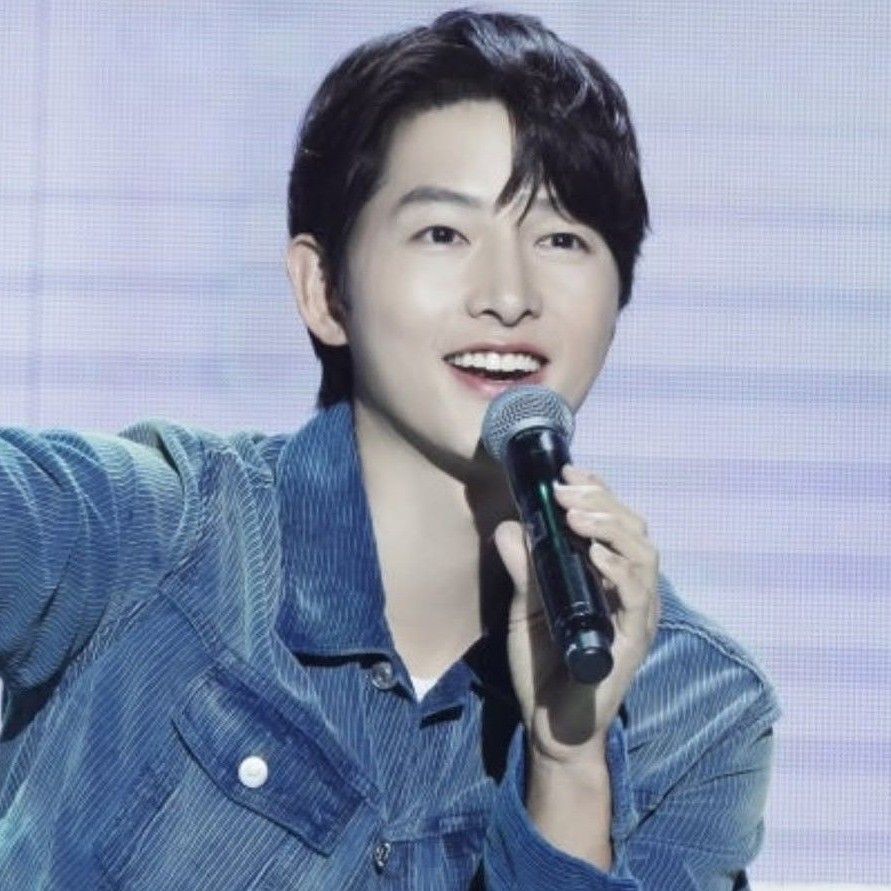 宋仲基的最新照片