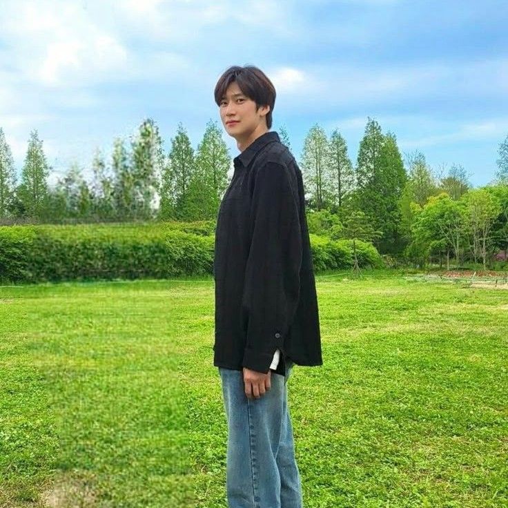 Latest photo of Na Inwoo