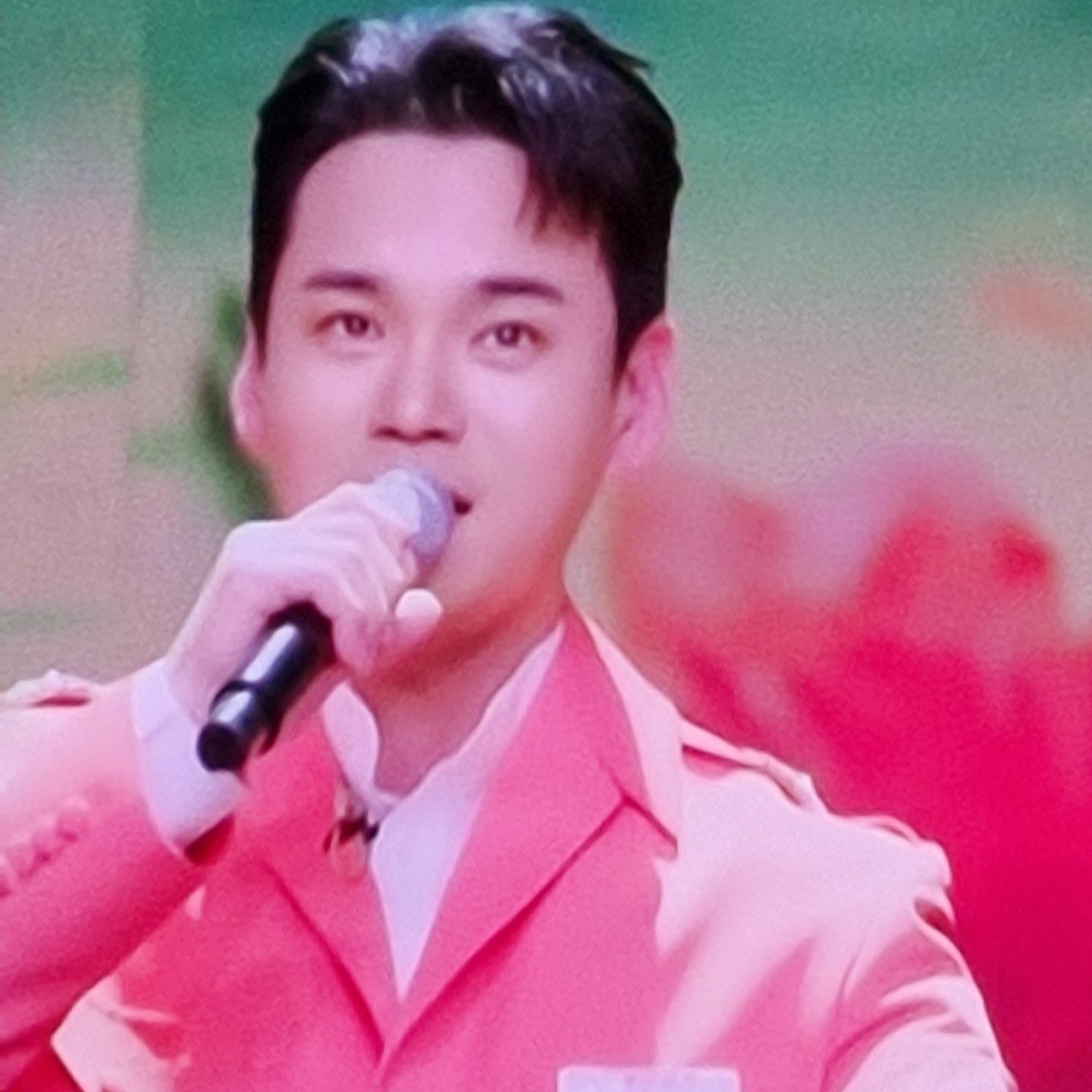 Recent activity shot of Lee Jung