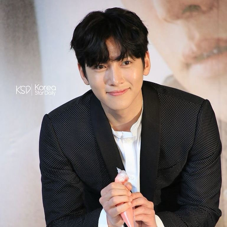 Latest photo of Ji Changwook