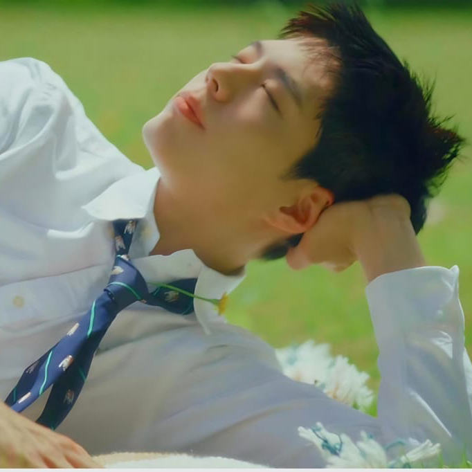 Latest photo of Park Bogum