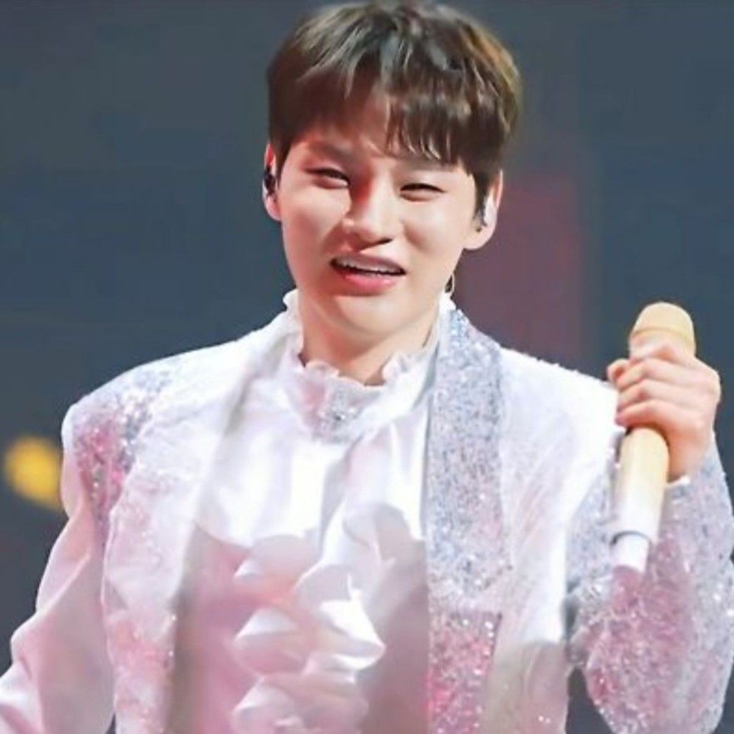 朴瑞镇的最新照片