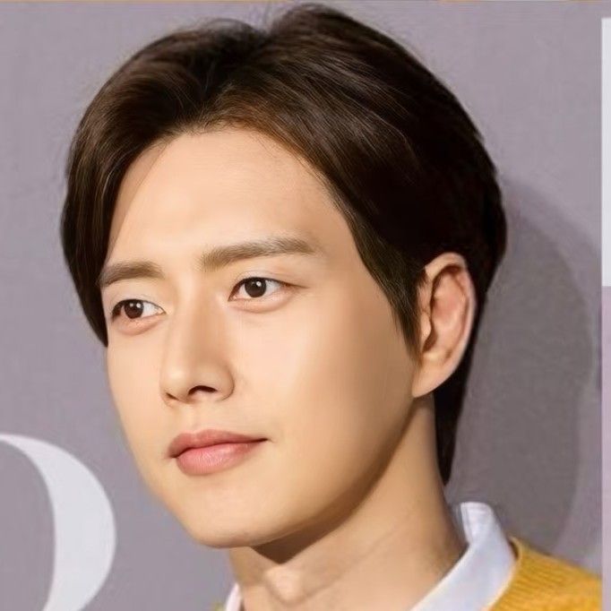 Recent activity shot of Park Haejin