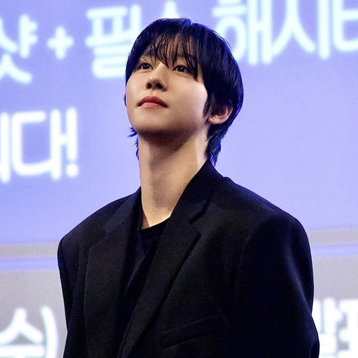 A moment captured by a fan of Ahn Hyoseop