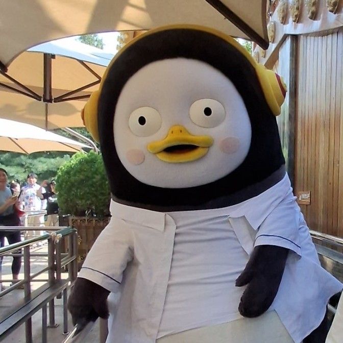 ペンスの最新写真