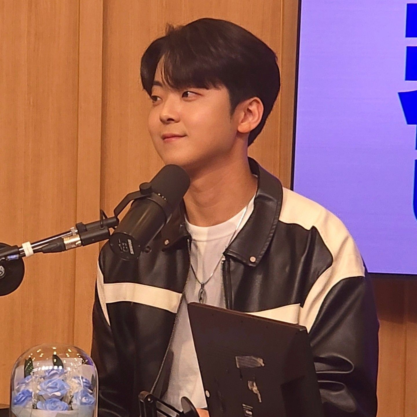 Behind-the-scenes cut of Park Minsu