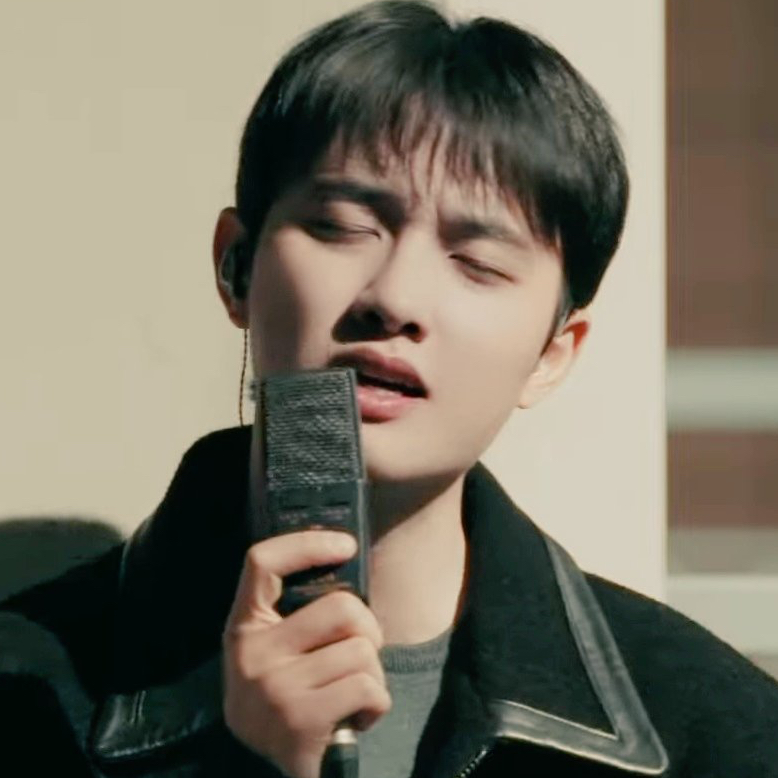Behind-the-scenes cut of Doh Kyungsoo (D.O.)