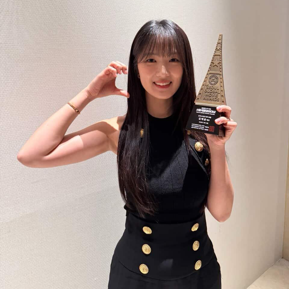 粉絲拍下的金惠奫瞬間