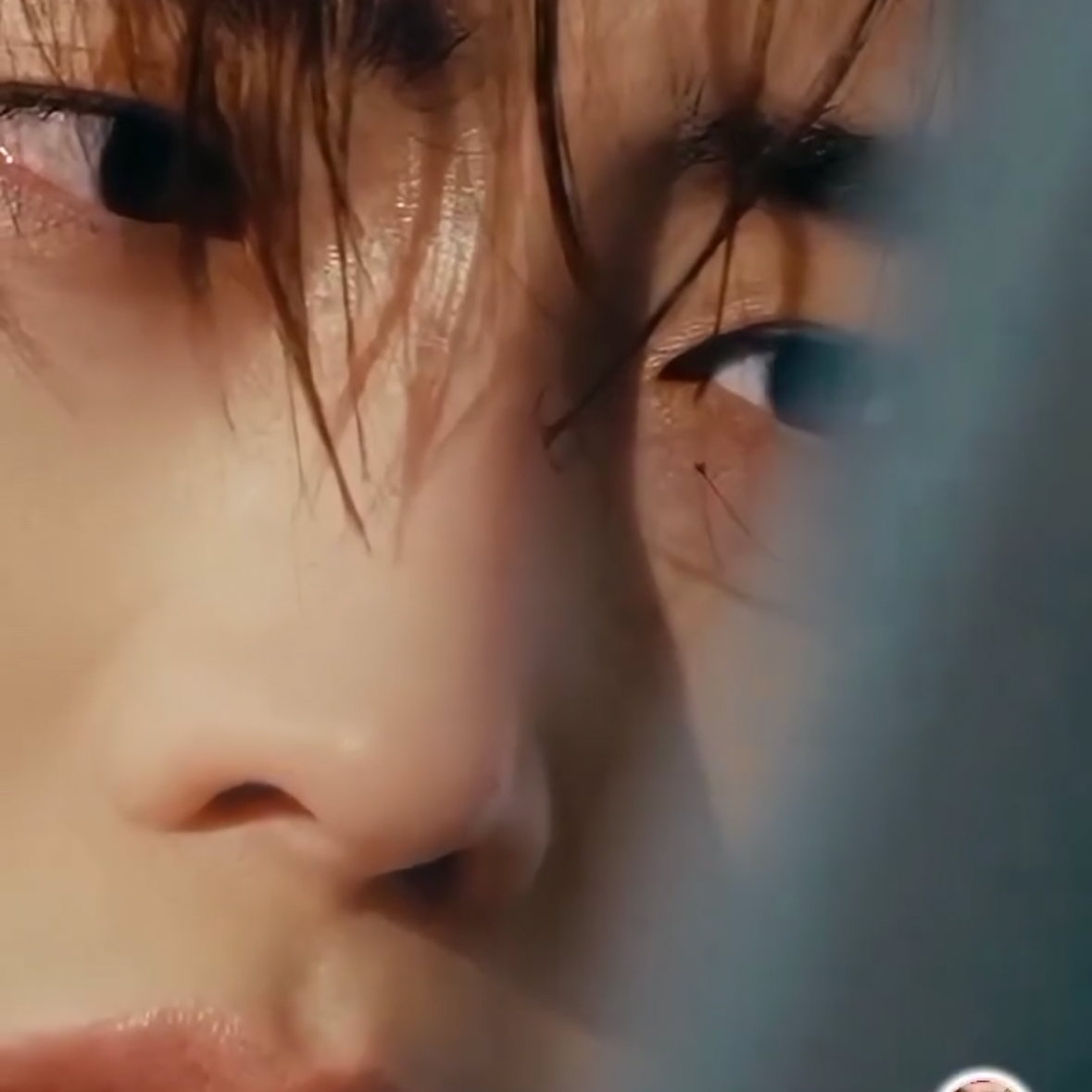 Recent activity shot of Lee Jongsuk