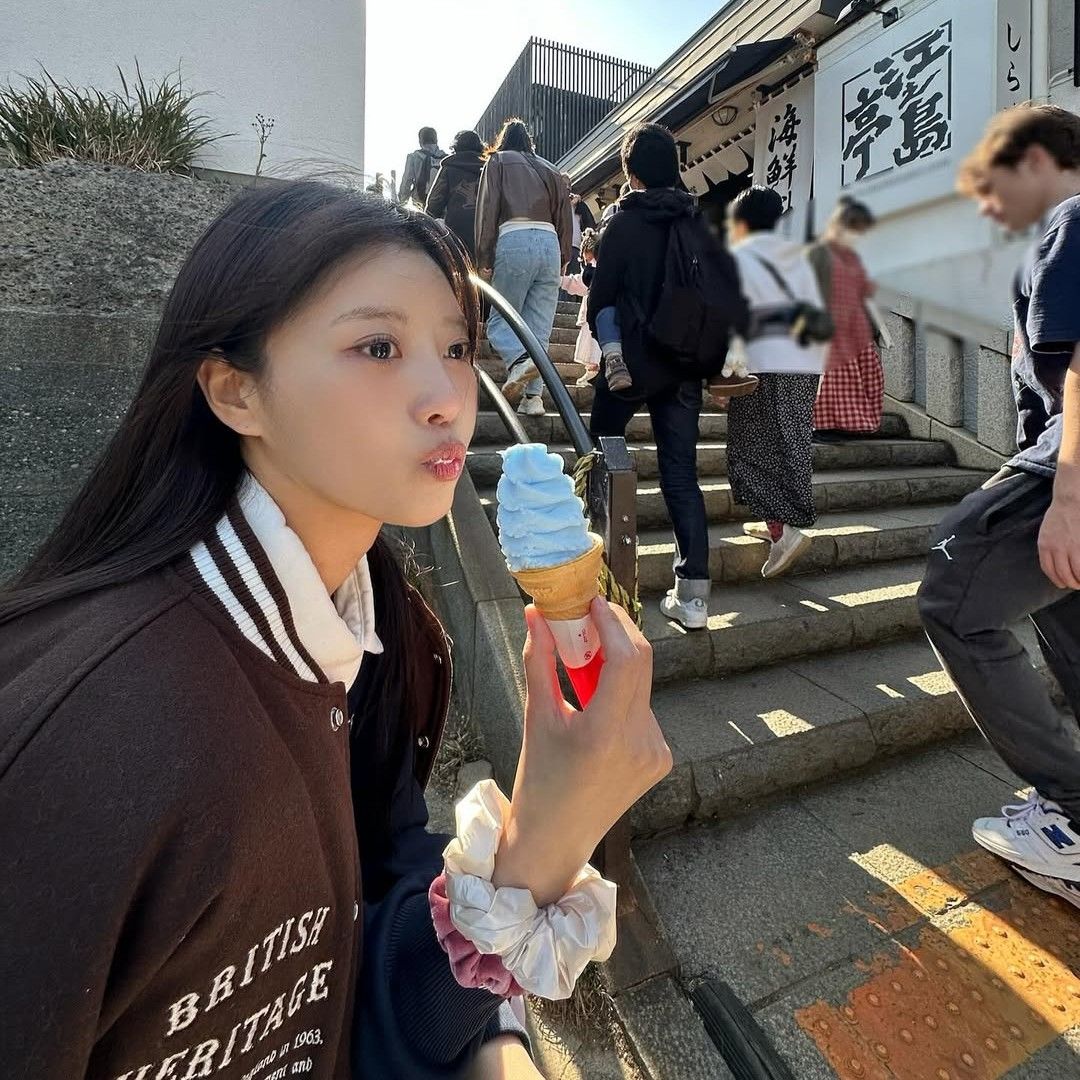 A moment captured by a fan of Lee Mijoo