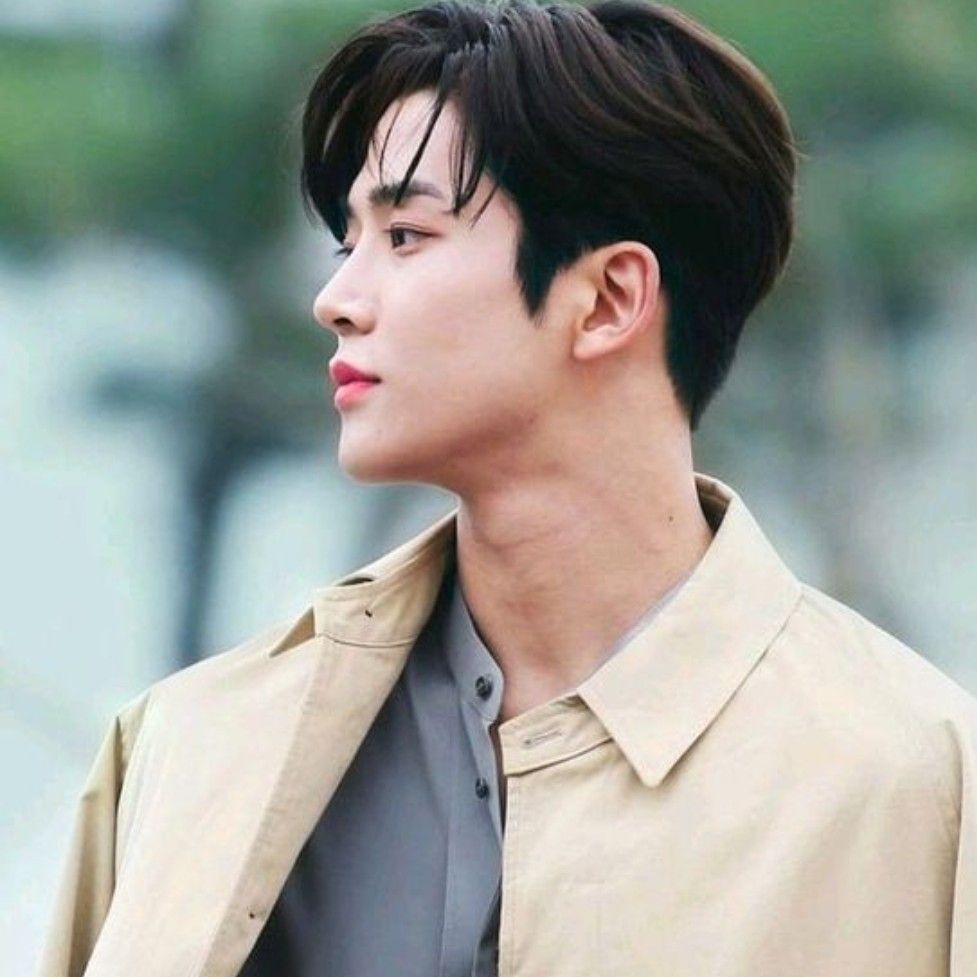 Momen yang diabadikan oleh penggemar Rowoon