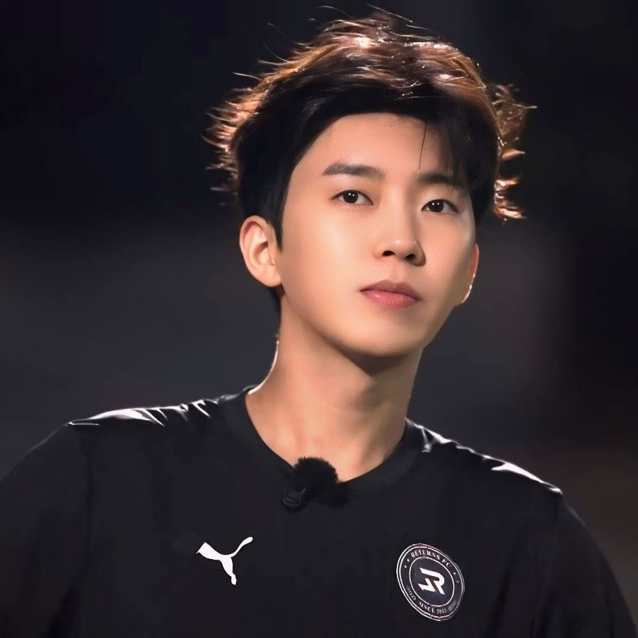 Foto kegiatan terbaru dari Lim Youngwoong