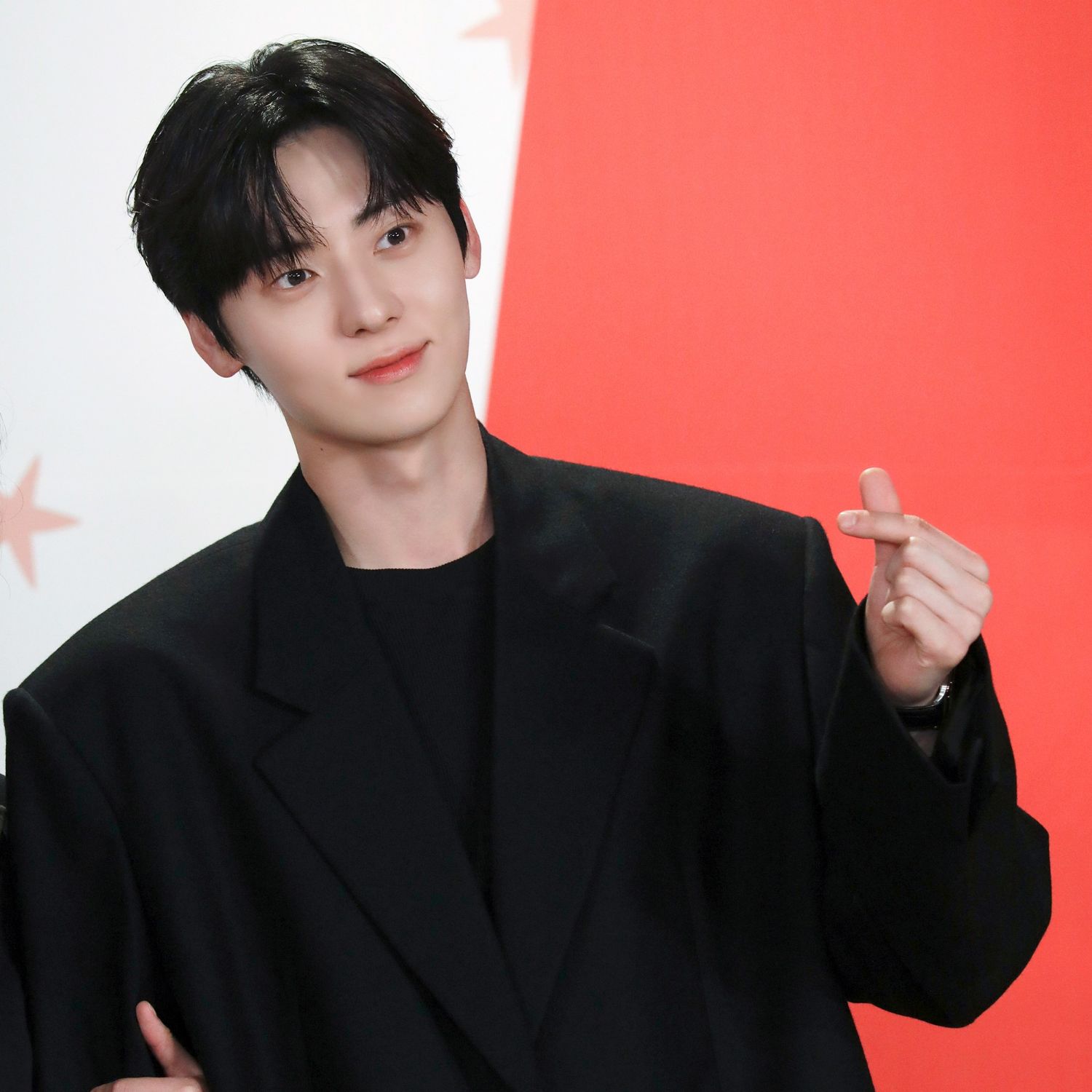 Recent activity shot of Hwang Minhyun