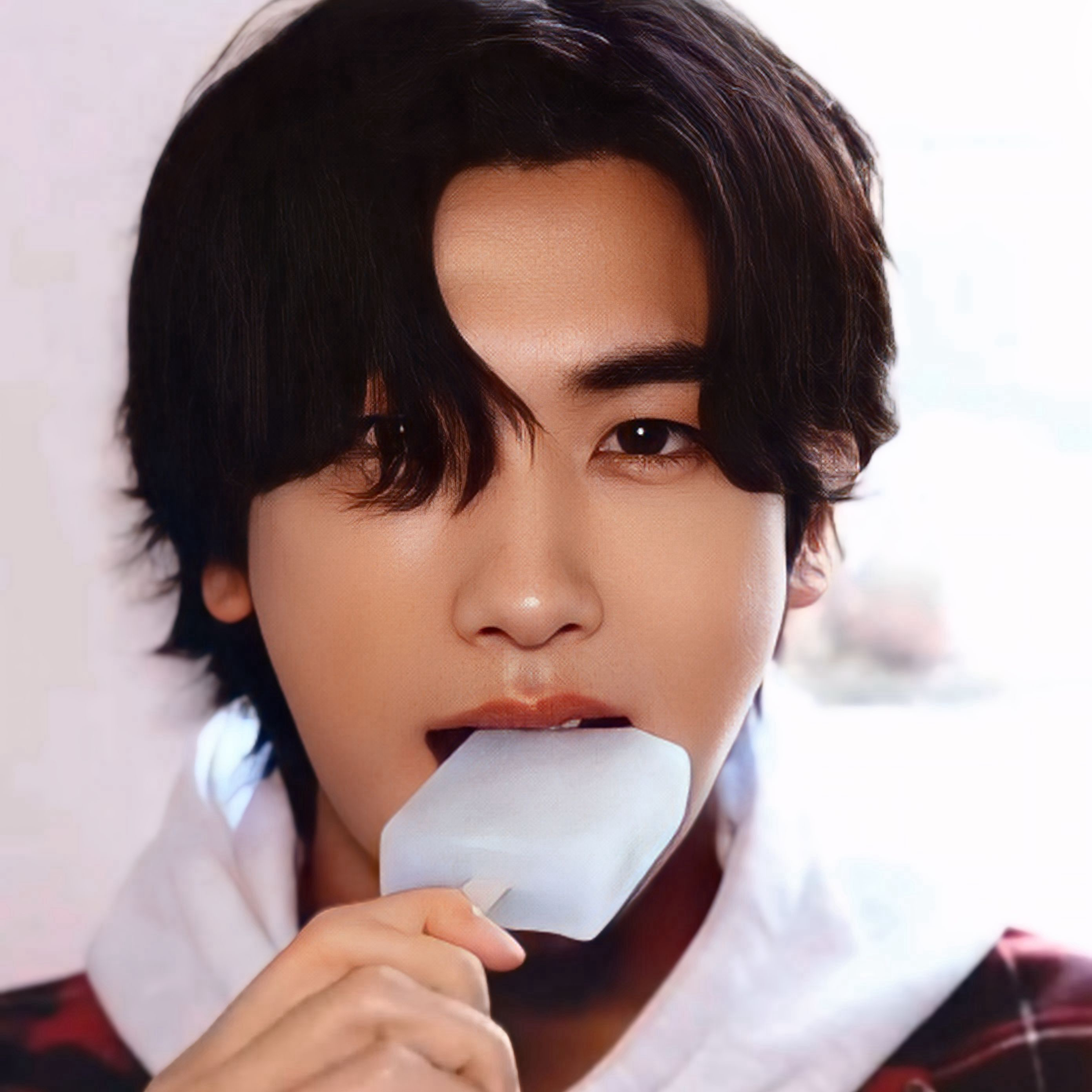 Behind-the-scenes cut of Park Hyungsik
