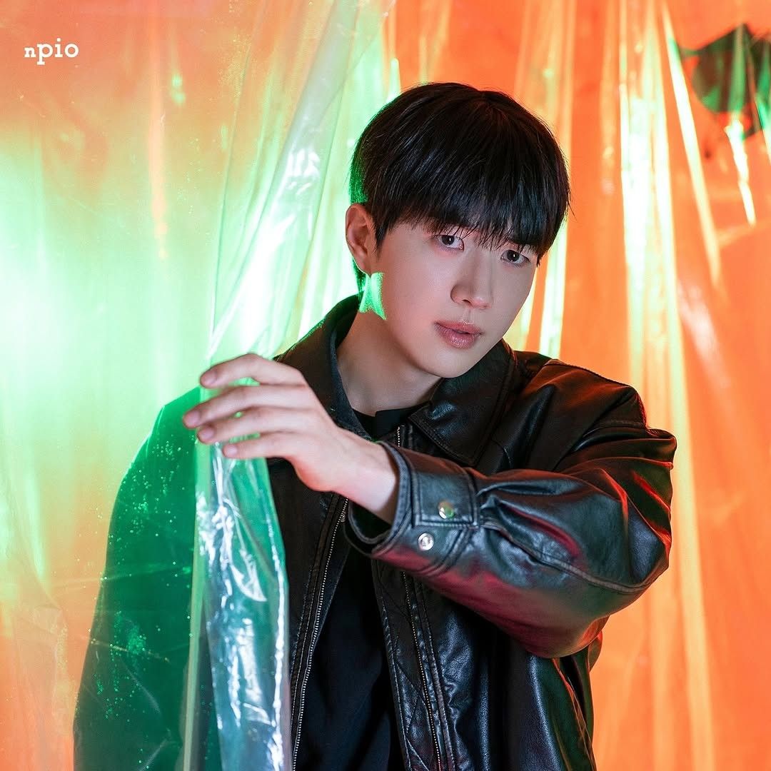 Latest photo of Kang Hoon