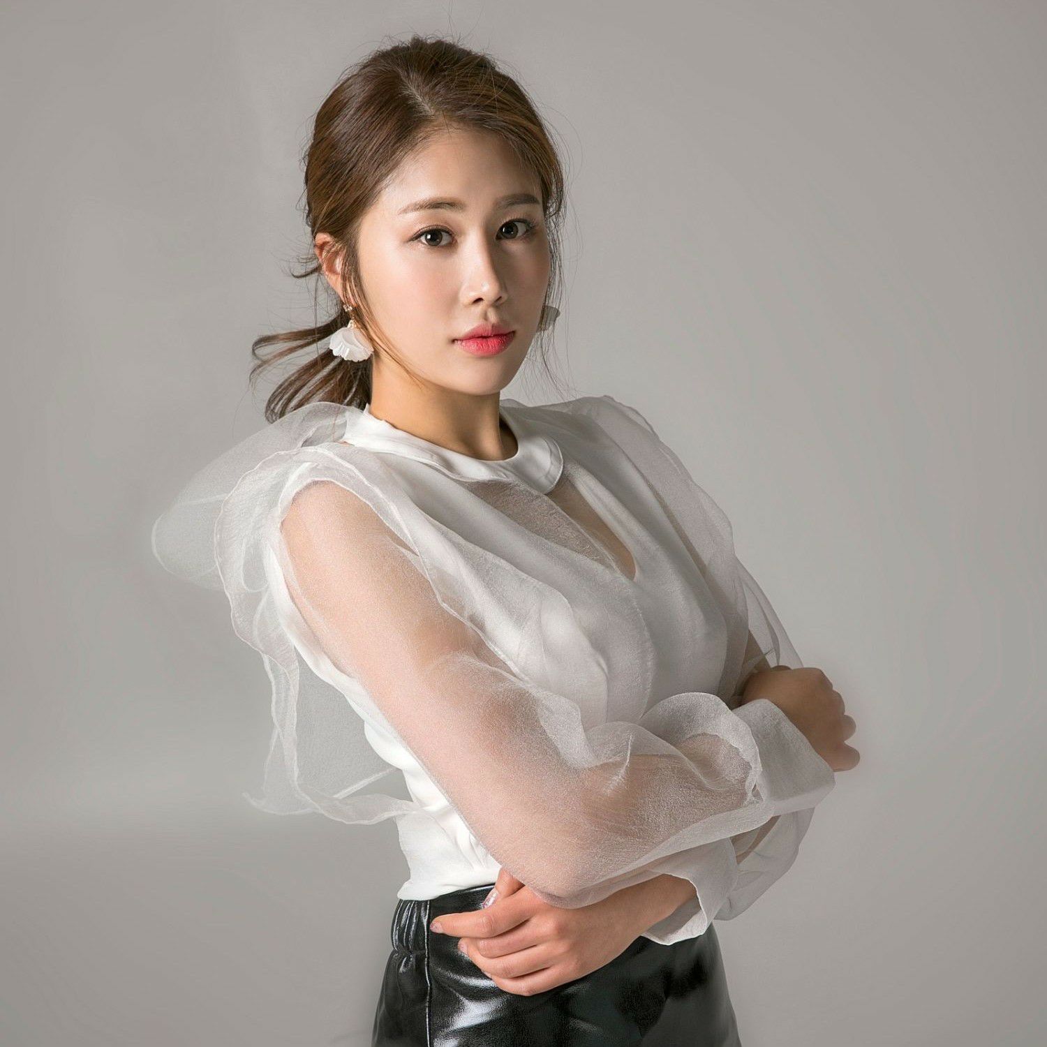 Recent activity shot of Kim Soyou