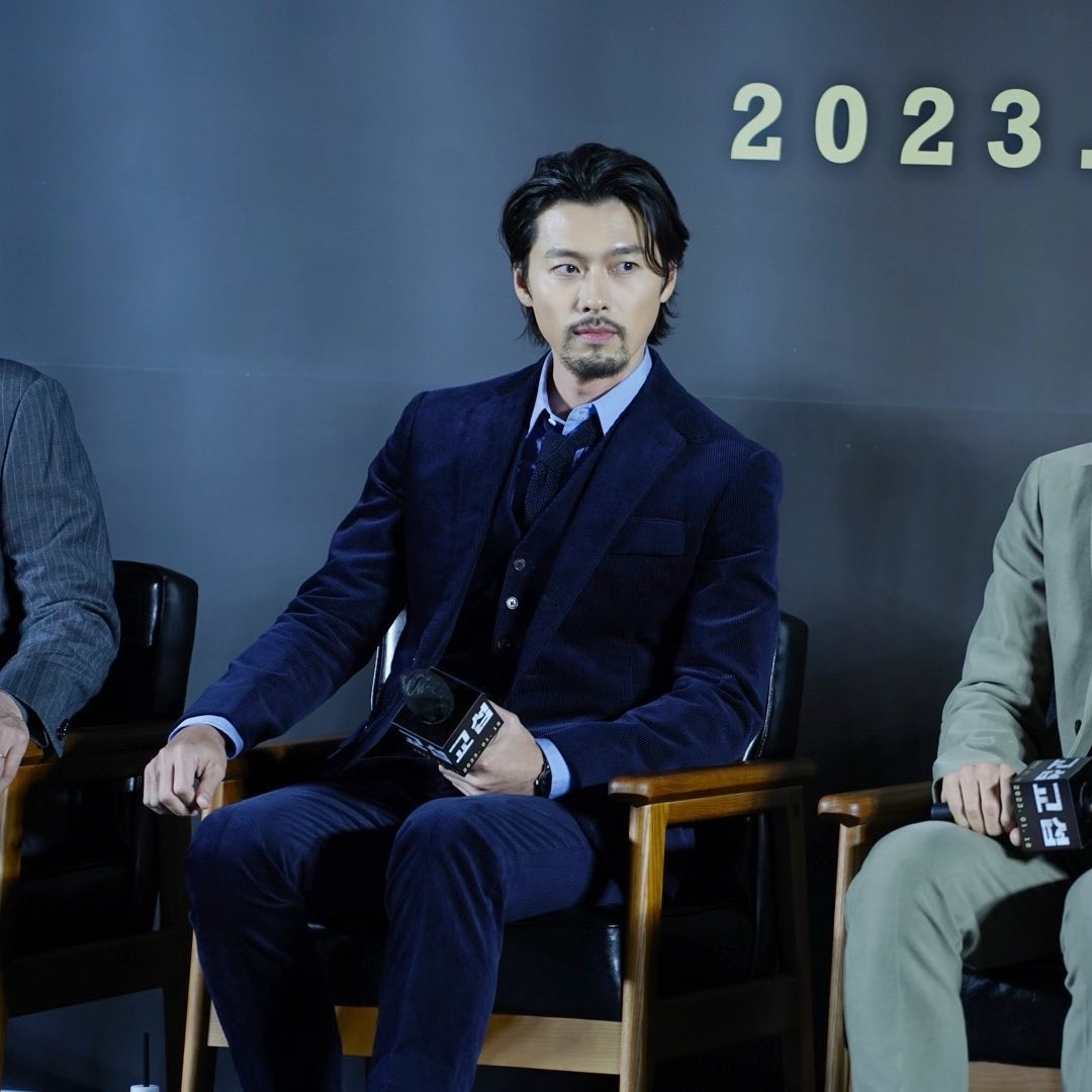 Momen yang diabadikan oleh penggemar Hyun Bin