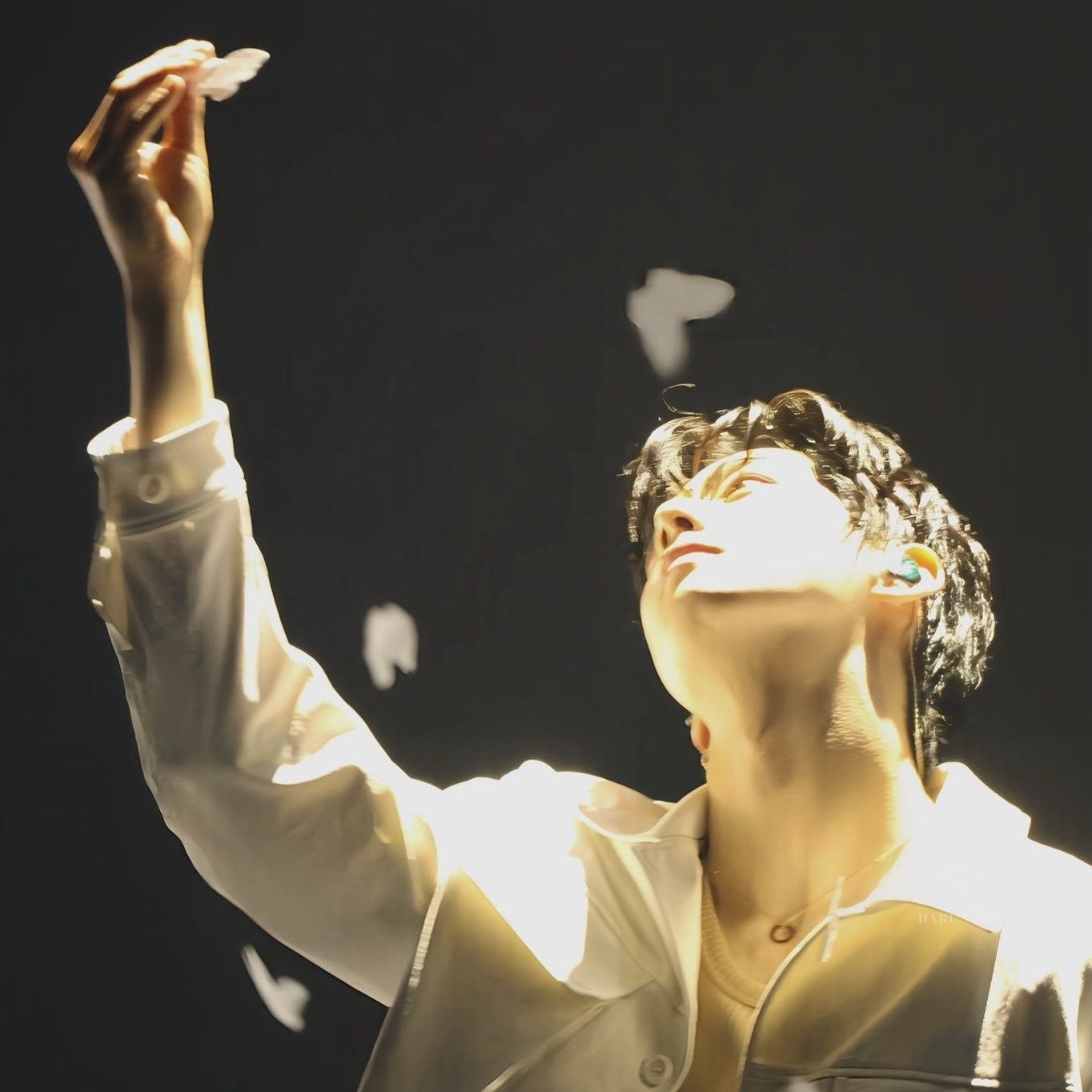 A moment captured by a fan of Cha Eunwoo