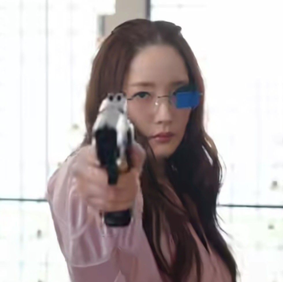 A moment captured by a fan of Park Minyoung