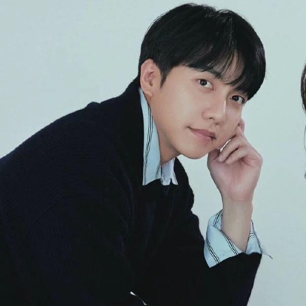 Momen yang diabadikan oleh penggemar Lee Seunggi