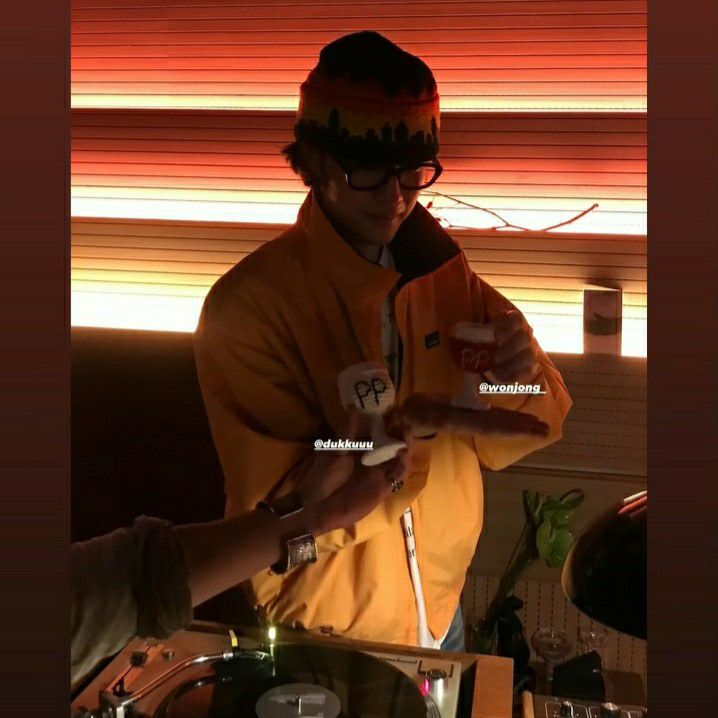 A moment captured by a fan of Lee Jongwon