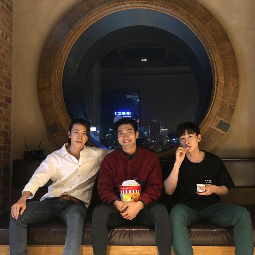 Recent activity shot of Choi Siwon