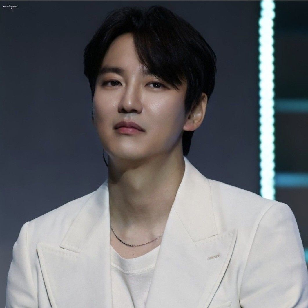 Behind-the-scenes cut of Kim Namgil
