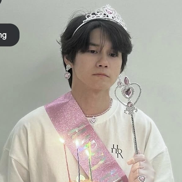 Behind-the-scenes cut of Ong Seongwu