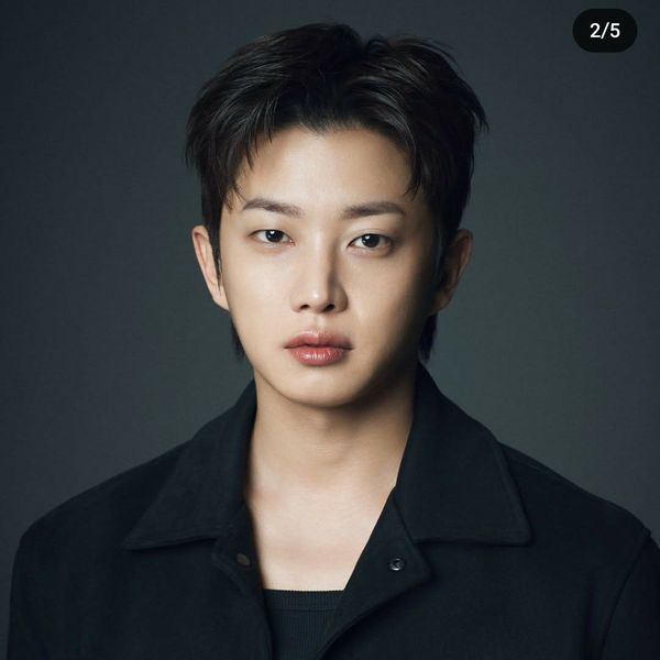 Popular profile image of Kim Minsuk selected by vote