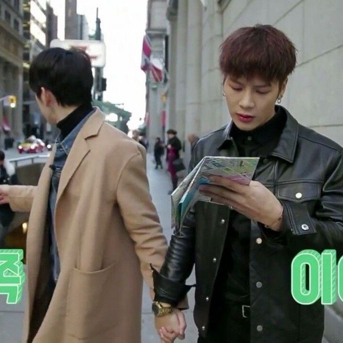 Behind-the-scenes cut of Park Jinyoung