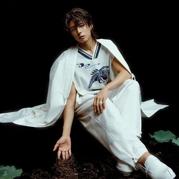 Latest photo of Park Bogum