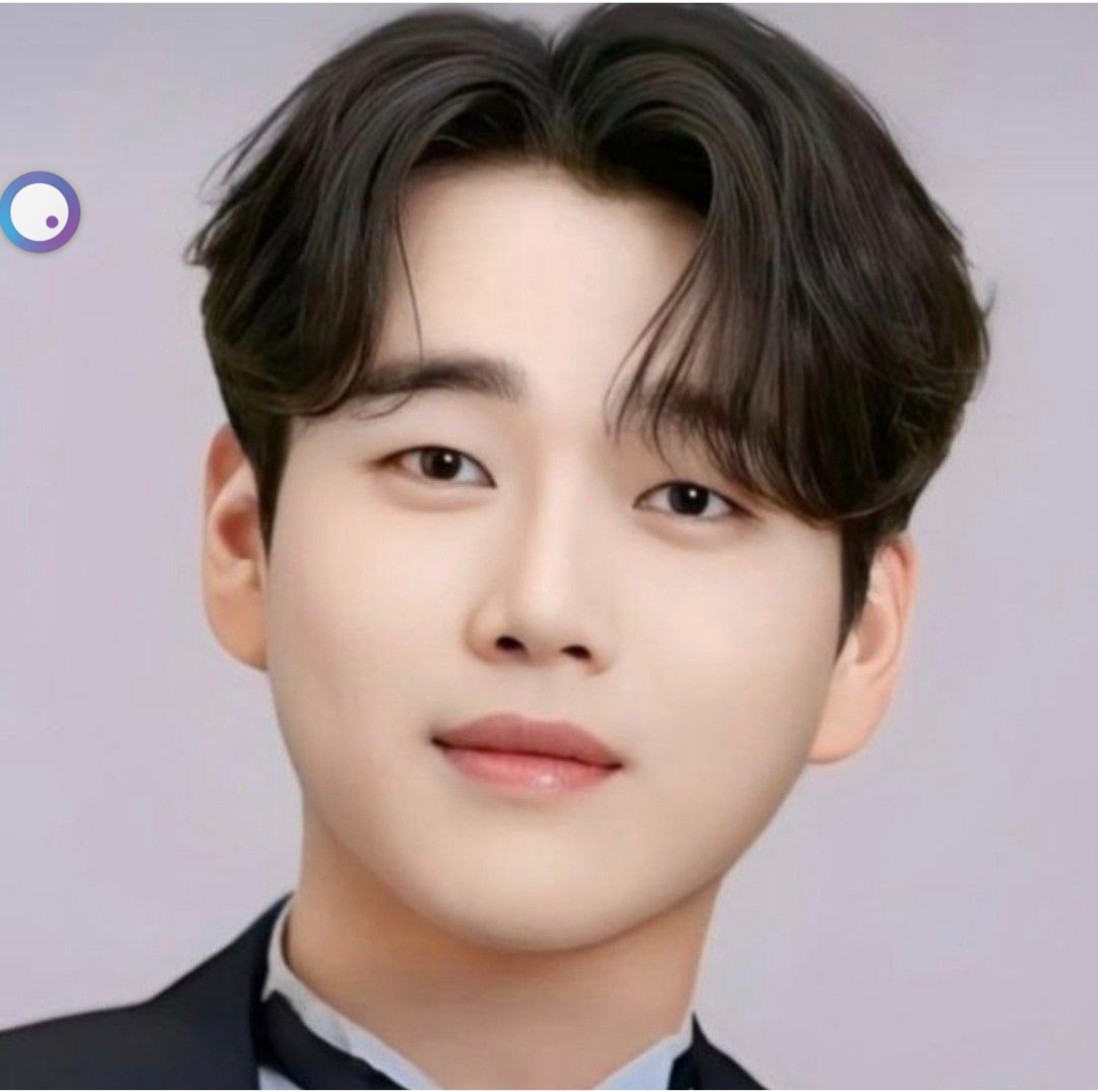Recent activity shot of Hwang Youngwoong