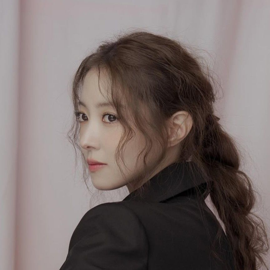 Behind-the-scenes cut of Lee Seyoung