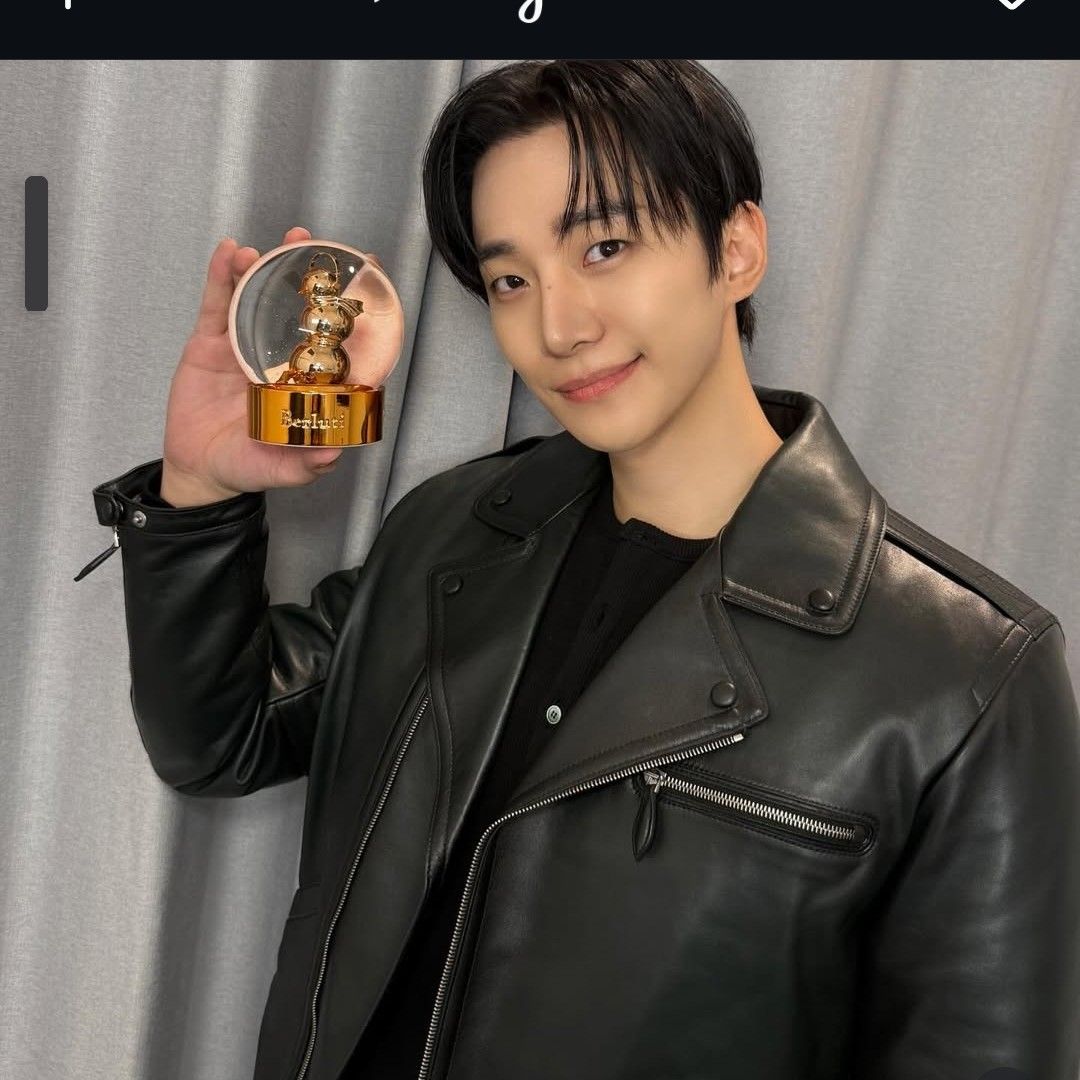 イ・ジュノの最近の活動ショット