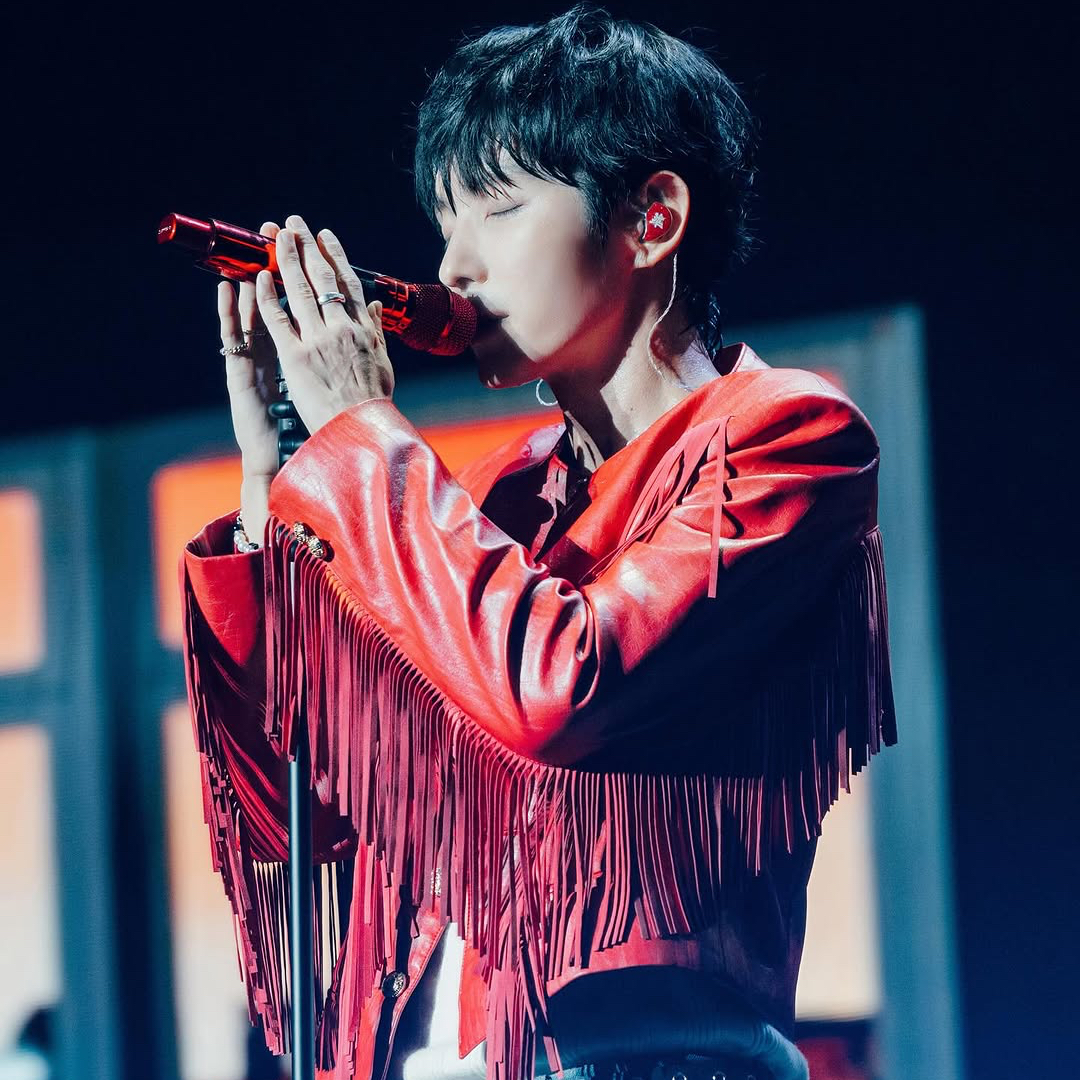 A moment captured by a fan of Lee Joongi